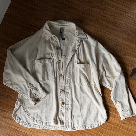 Vuori Makenzie Shirt Jacket - Picture 3 of 8